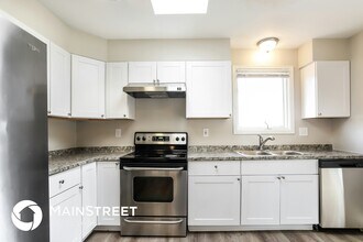 15889 E 8th Cir in Aurora, CO - Building Photo - Building Photo