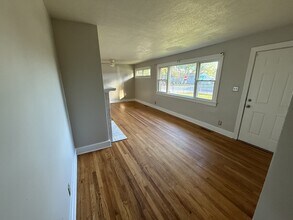 2500 E 3rd St in Greenville, NC - Building Photo - Building Photo