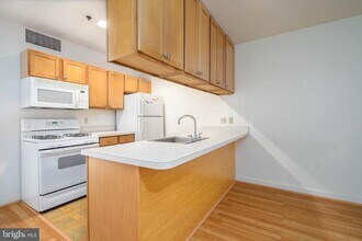 1100 Vine St in Philadelphia, PA - Building Photo - Building Photo