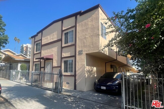 property at 954 Fedora St