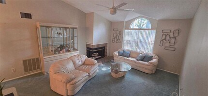 2101 Fox Chase Blvd in Palm Harbor, FL - Building Photo - Building Photo