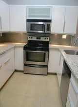 2445 SW 18th Terrace in Fort Lauderdale, FL - Building Photo - Building Photo