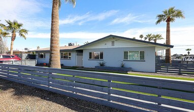6620 E Earll Dr in Scottsdale, AZ - Building Photo - Building Photo