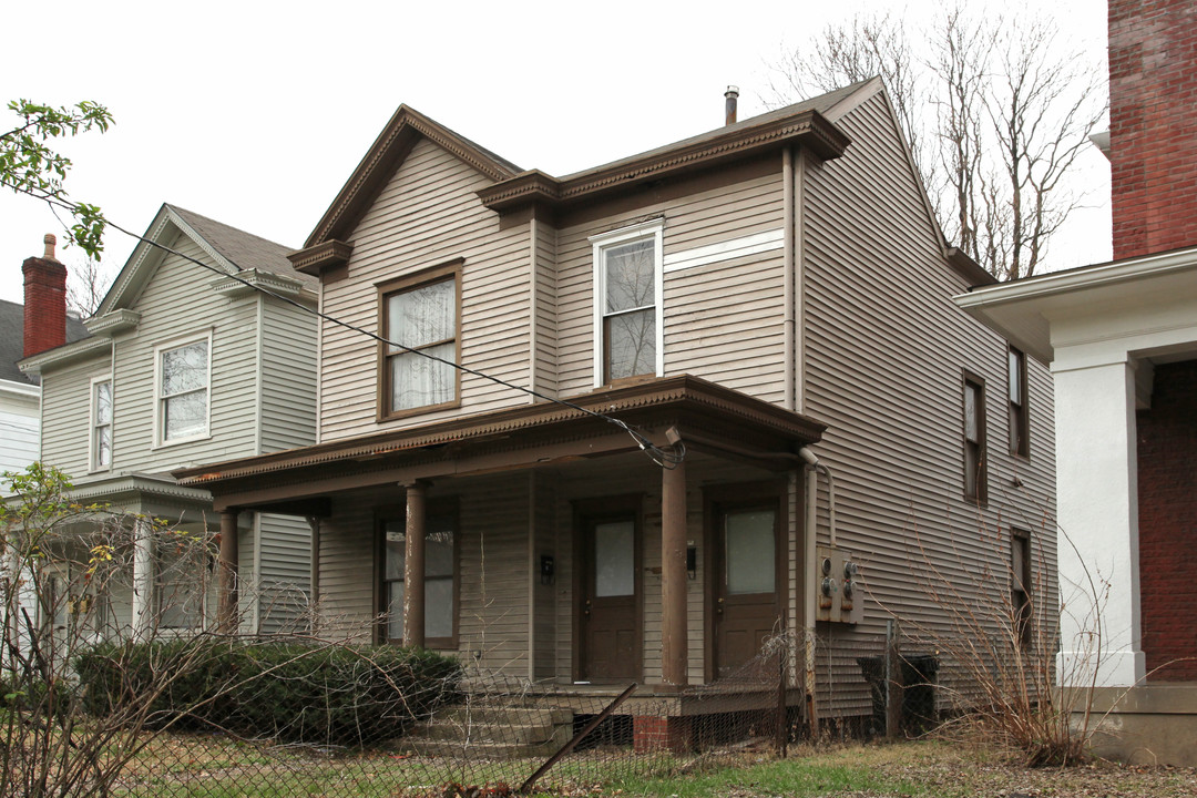 1426 S Brook St in Louisville, KY - Foto de edificio