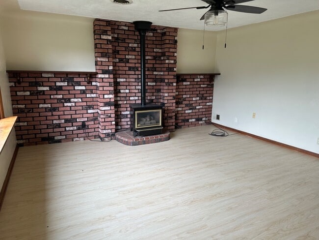 881 Moyer Ave in Boardman, OH - Building Photo - Building Photo