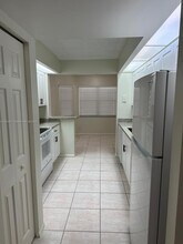 1000 SW 125th Ave in Pembroke Pines, FL - Building Photo - Building Photo