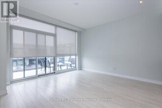 271-4271 Sea Ray Ave in Innisfil, ON - Building Photo - Building Photo