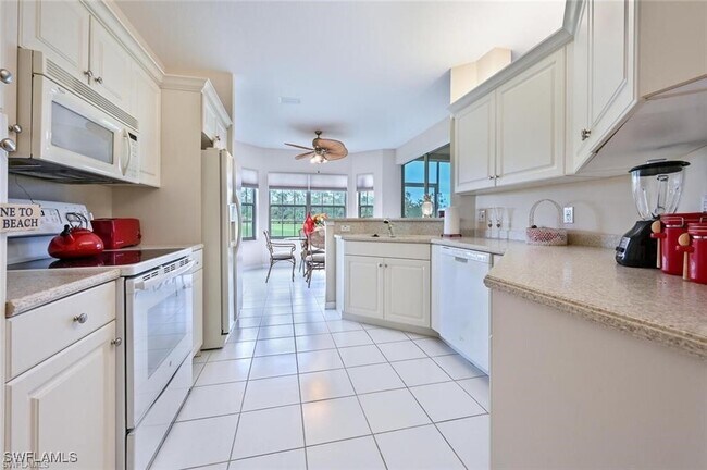 property at 6065 Pinnacle Ln
