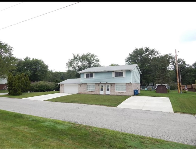 2018 Washington Ave in Chesterton, IN - Building Photo - Building Photo