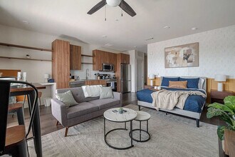 2232 Empire Central Dr, Unit SI ID1520125P in Dallas, TX - Building Photo - Building Photo