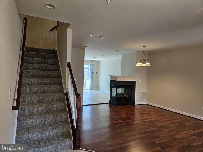 11709 Leesborough Cir in Silver Spring, MD - Building Photo - Building Photo