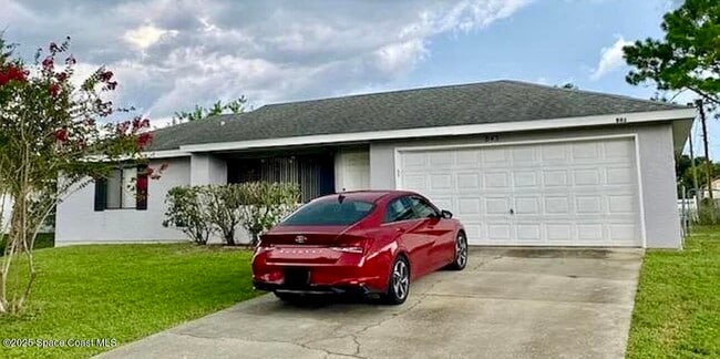 property at 843 Parsons Cir SE