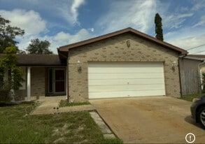 514 Geneva Ave in Deltona, FL - Building Photo