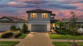 1657 Serena Ave in Naples, FL - Building Photo