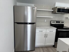 18711 Tulsa St, Unit Tulsa ADU in Porter Ranch, CA - Building Photo