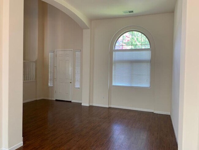 5041 Garlenda Dr in El Dorado Hills, CA - Building Photo - Building Photo