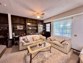 2825 Tealwood Dr in Oklahoma City, OK - Building Photo - Building Photo