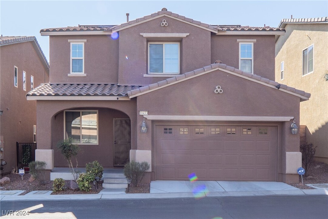 10433 Yew Blossom Ave in Las Vegas, NV - Building Photo