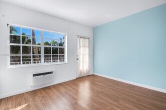 635 8th St in Miami Beach, FL - Foto de edificio - Building Photo