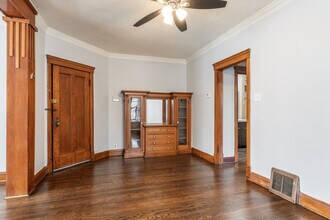 3620 W Grace St in Chicago, IL - Building Photo - Building Photo