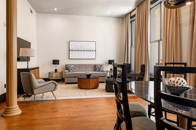 1011 Canal St, Unit SI FL2-ID1513937P in New Orleans, LA - Foto de edificio - Building Photo