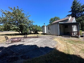 10015 SW Boones Ferry Rd in Portland, OR - Building Photo - Building Photo