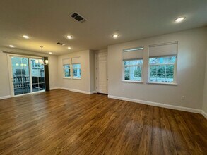 602 Chives Way in Walnut Creek, CA - Building Photo - Building Photo
