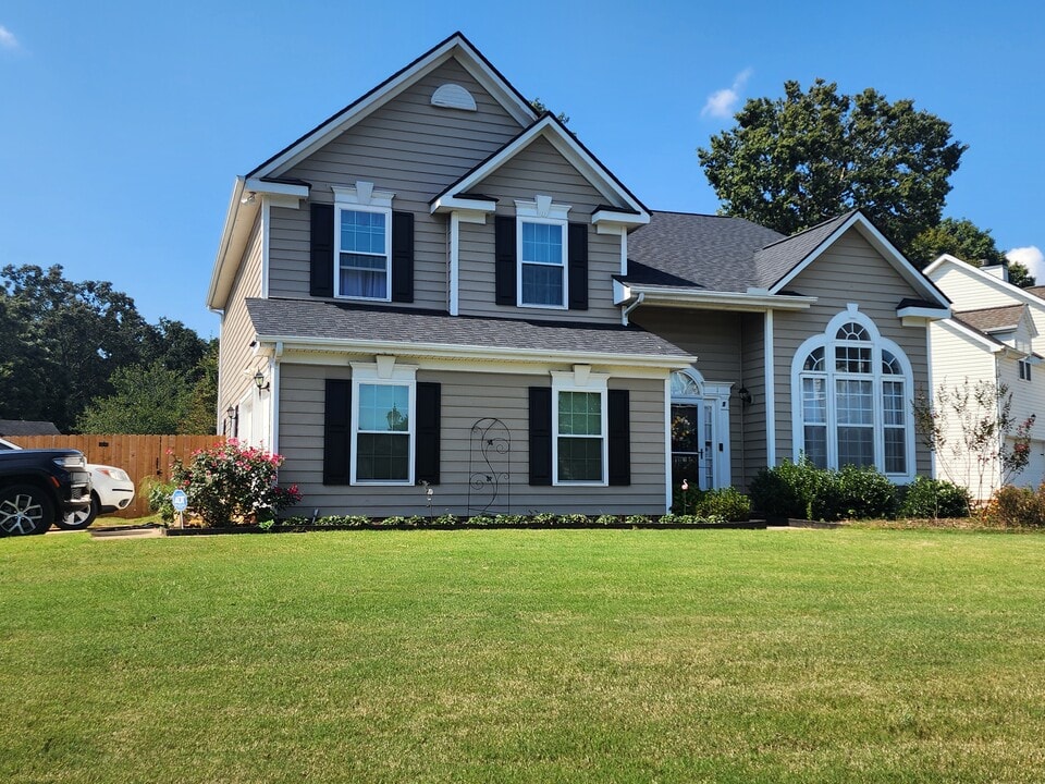 1 Longspur Ct in Simpsonville, SC - Building Photo