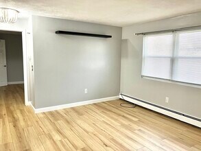25 Naples Ave in Saugus, MA - Building Photo - Building Photo