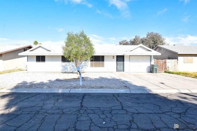 2262 W Brook St in Yuma, AZ - Building Photo - Building Photo