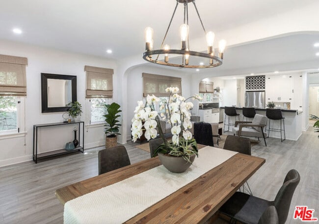 839 N Mansfield Ave in Los Angeles, CA - Building Photo - Building Photo