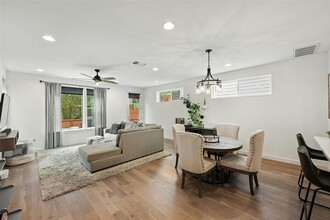 3115 Aldwyche Dr in Austin, TX - Foto de edificio - Building Photo