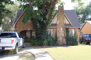 2615 22nd St in Lubbock, TX - Building Photo
