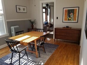 3208 Logan Ave N, Unit BottomUnit in Minneapolis, MN - Foto de edificio - Building Photo