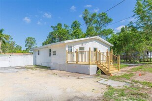 9445 Cardy St in New Port Richey, FL - Building Photo