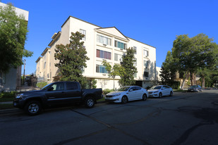 215 N Belmont Ave Apartments