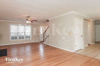 5523 Westerborne Dr in Greensboro, NC - Building Photo - Building Photo