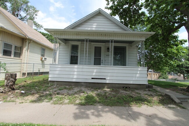 1955 S 14th St in Omaha, NE - Building Photo - Building Photo