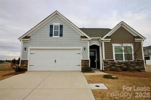 1121 Secrest Cmns Dr in Monroe, NC - Building Photo