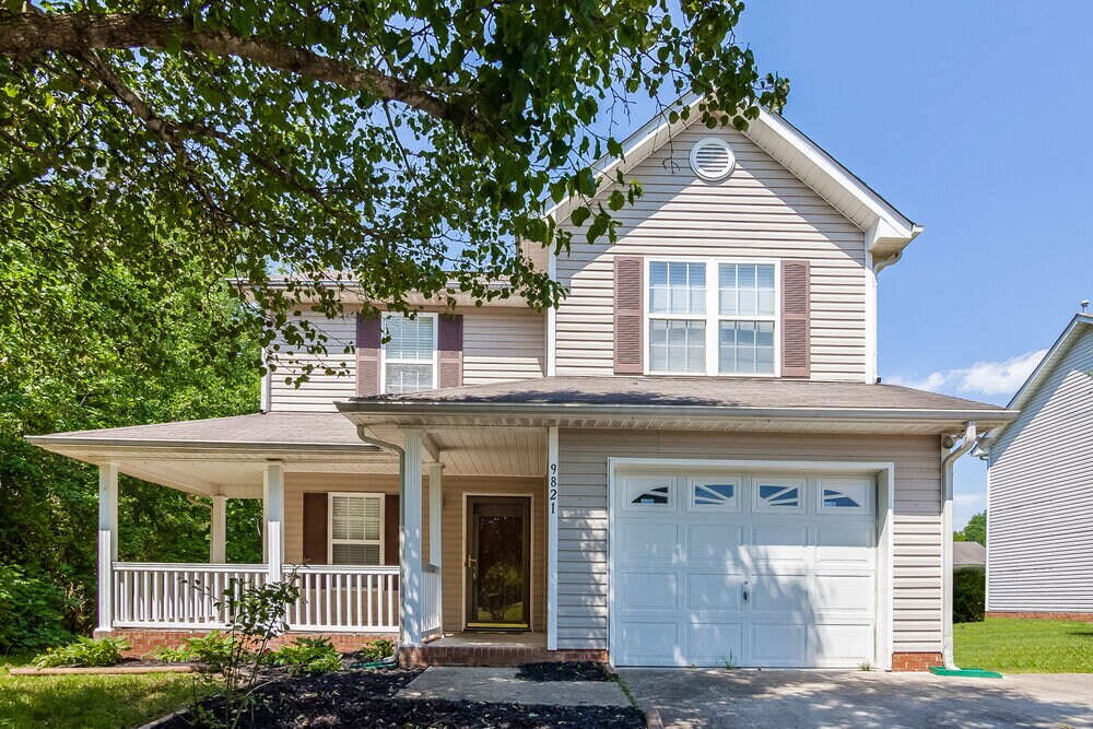 9821 Andi Kathryn Ct in Charlotte, NC - Building Photo