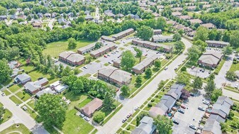 319 Blair Ct in Louisville, KY - Building Photo