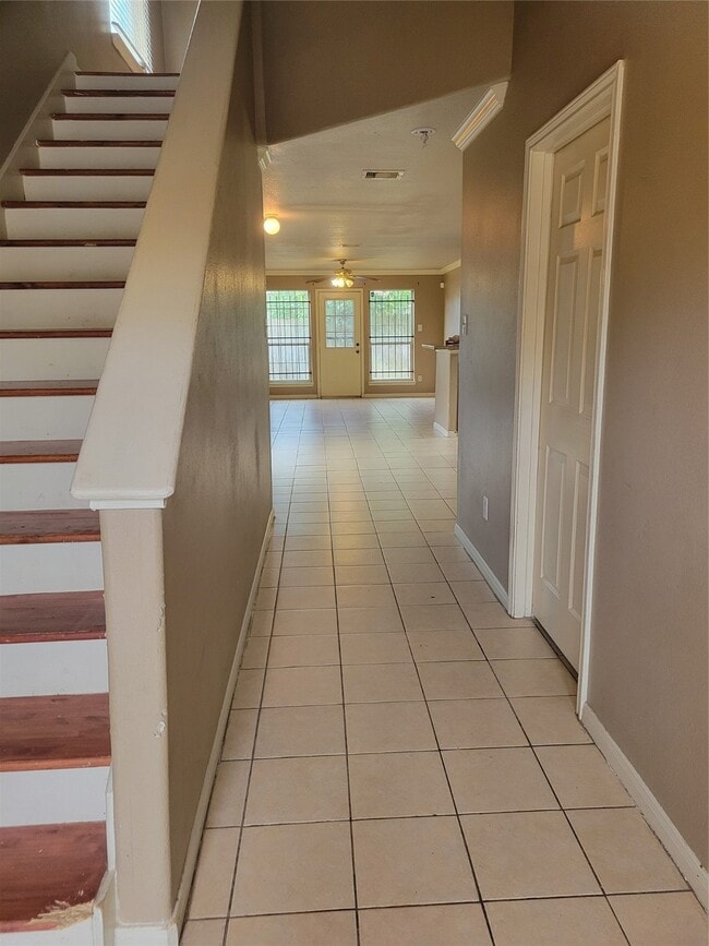 property at 4611 Knoxville St