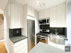 PRINCE ST., Unit 26 in New York, NY - Building Photo