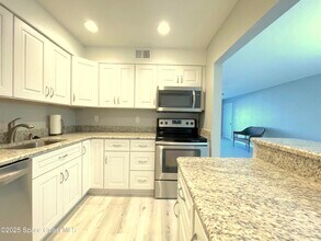2700 N Hwy A1A in Indialantic, FL - Foto de edificio - Building Photo