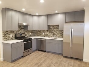 11 Broadway in Redwood City, CA - Building Photo - Building Photo