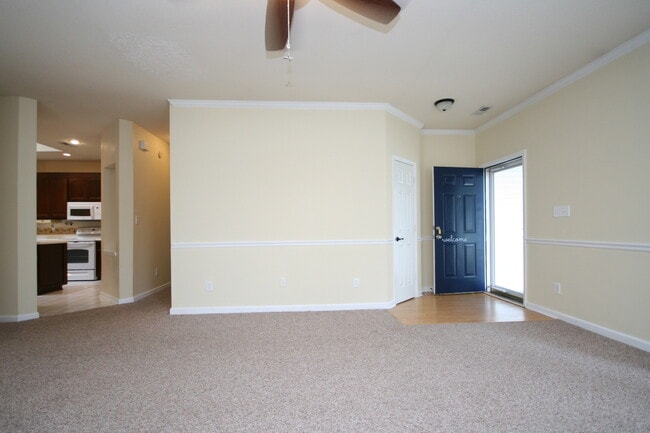 215 River Oaks Dr in Madison, AL - Building Photo - Building Photo