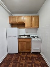 6910 N Ravenswood Ave, Unit 1 in Chicago, IL - Foto de edificio - Building Photo