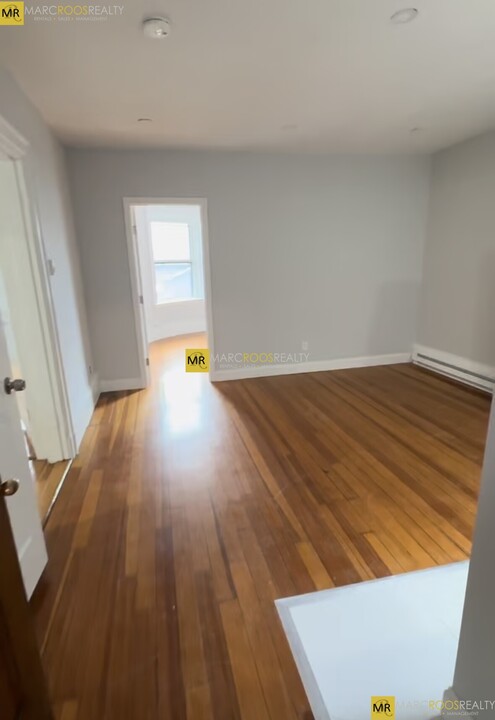 480 Commonwealth Ave, Unit 8 in Boston, MA - Building Photo