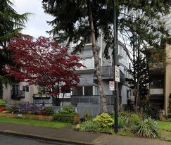 1155 W 10th Ave in Vancouver, BC - Building Photo