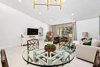 48885 Mariposa Dr in Palm Desert, CA - Building Photo - Building Photo